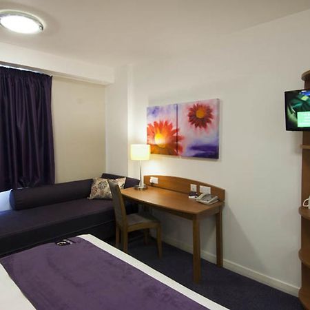Premier Inn Castleford - Xscape, M62, Jct 32 Eksteriør bilde