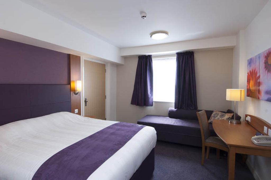Premier Inn Castleford - Xscape, M62, Jct 32 Eksteriør bilde