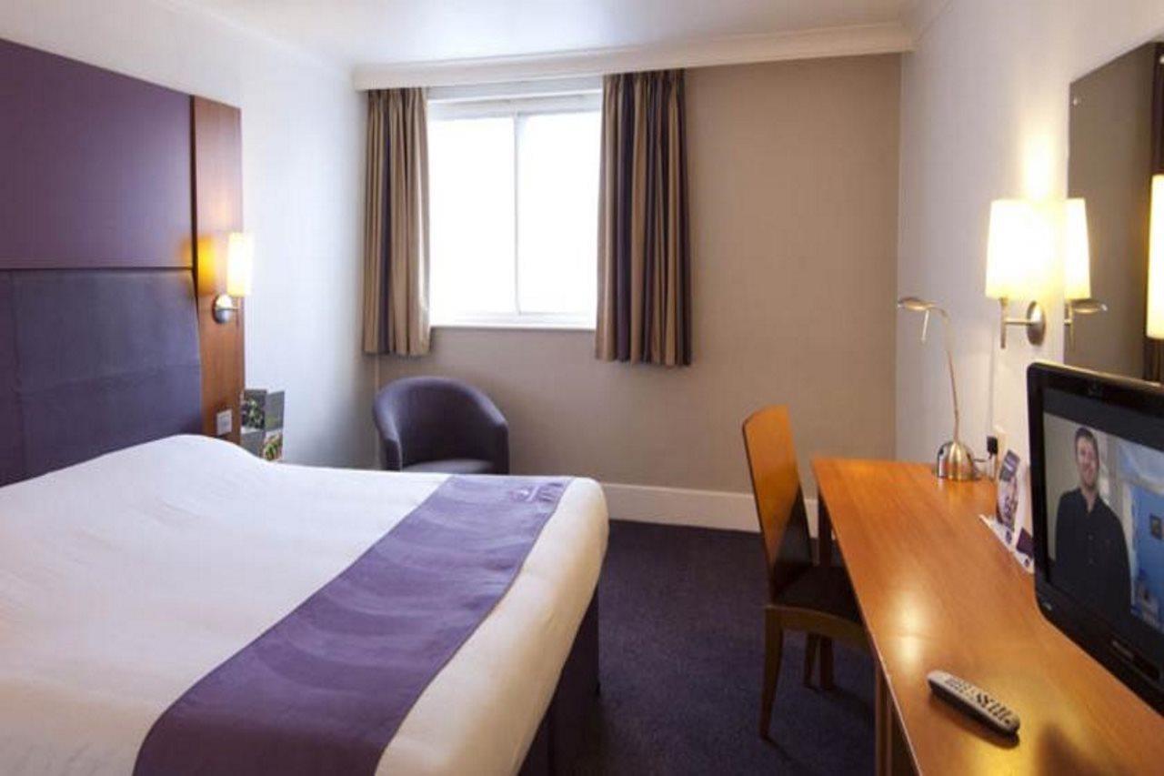 Premier Inn Castleford - Xscape, M62, Jct 32 Eksteriør bilde
