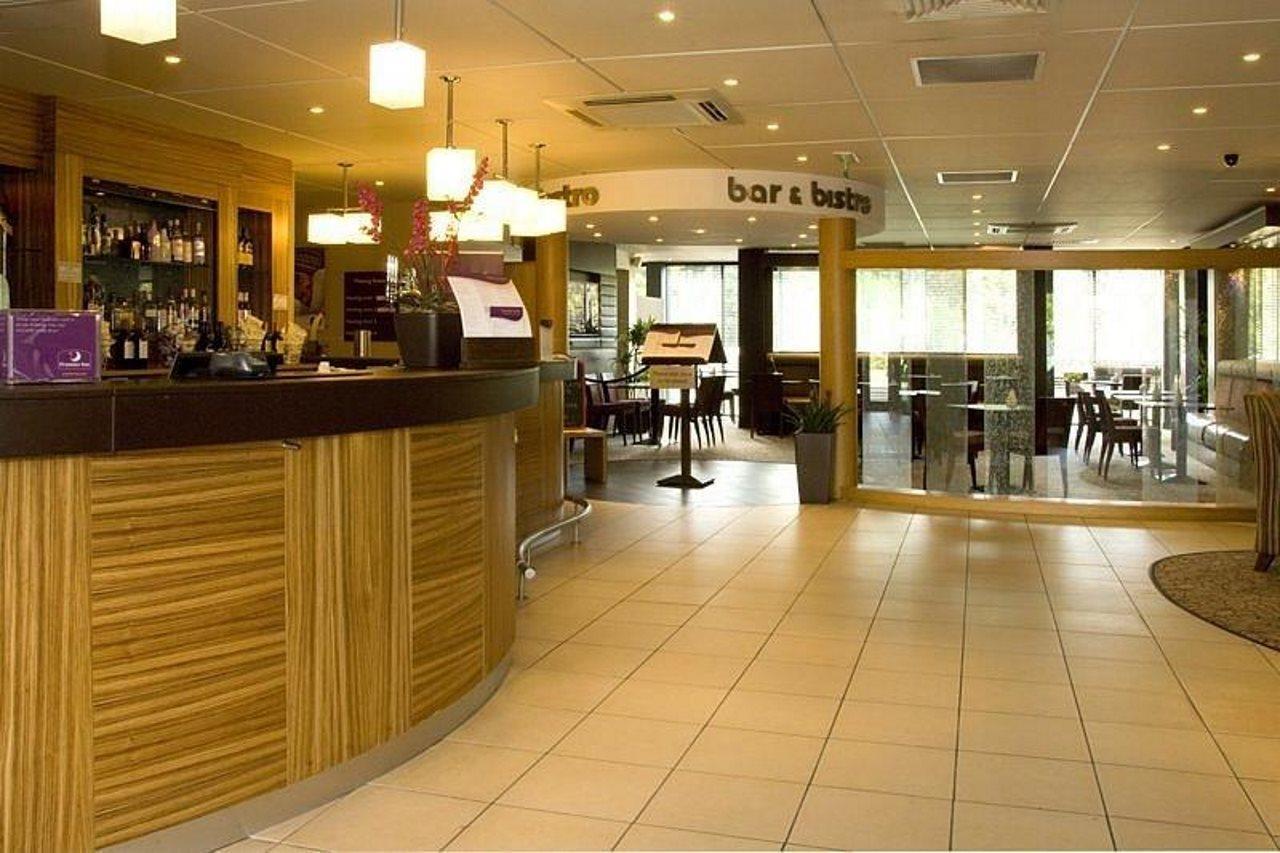 Premier Inn Castleford - Xscape, M62, Jct 32 Eksteriør bilde