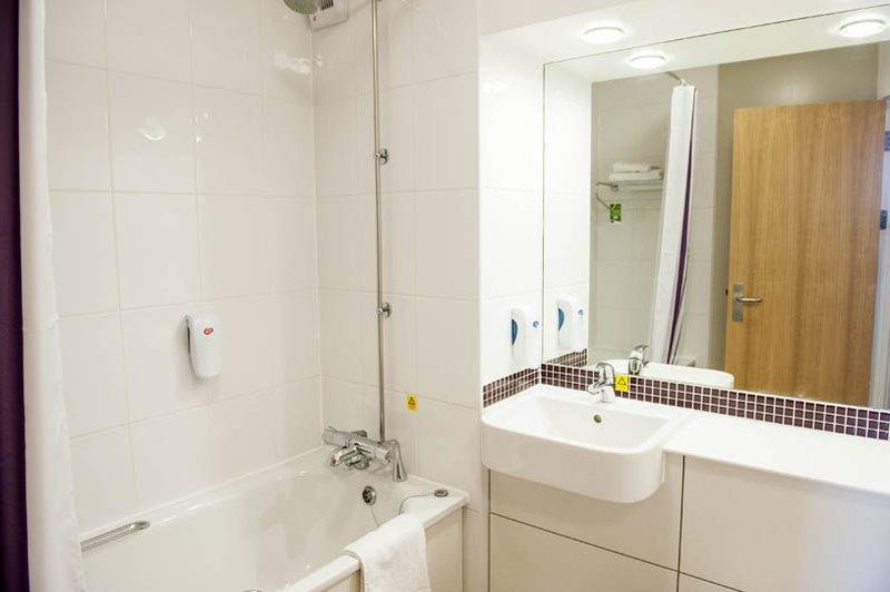 Premier Inn Castleford - Xscape, M62, Jct 32 Eksteriør bilde
